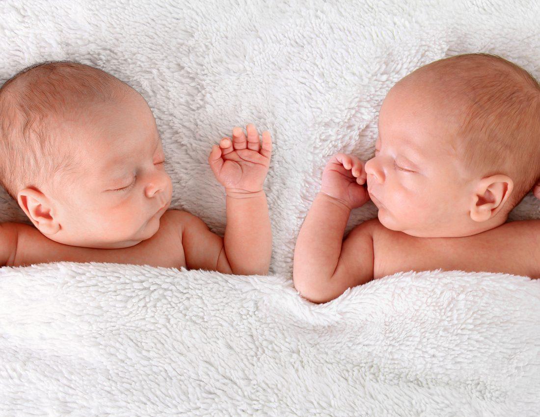 Twins Photo web (1)