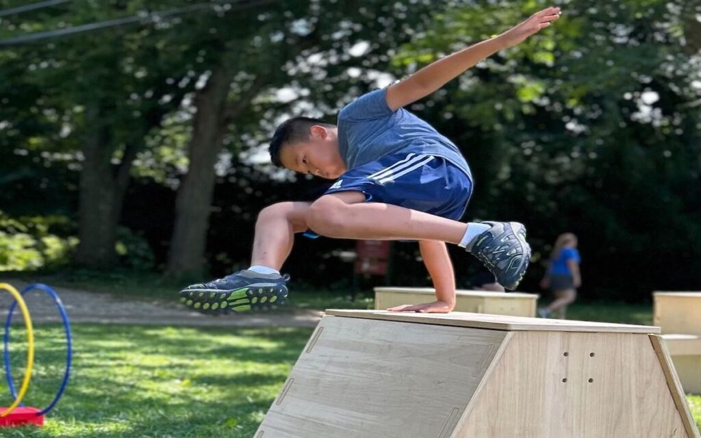 DEAN_Parkour_Jumping mid air