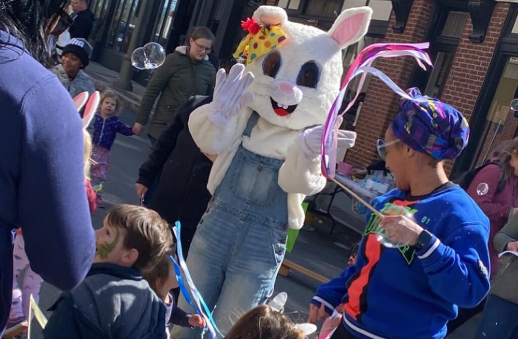 Easter Bunny at Lulu's Casita in Ardmore