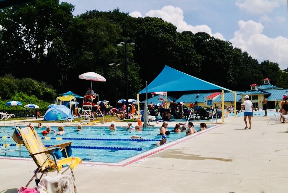Belmont Hills Pool in the summer is a best pool and splash pad