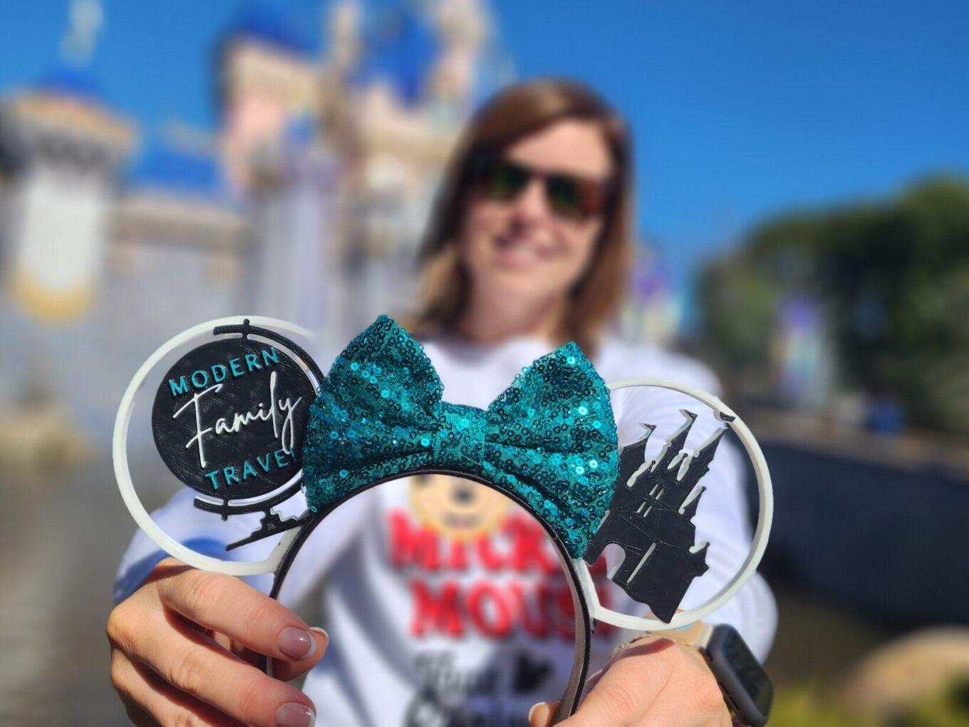 MODERNFAMILYTRAVELLLCMainLineParent_49326843_mftdisneyears