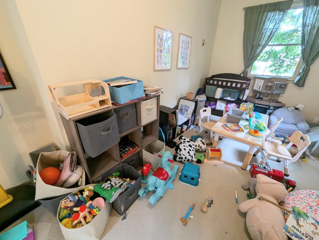 Playroom BEFORE
