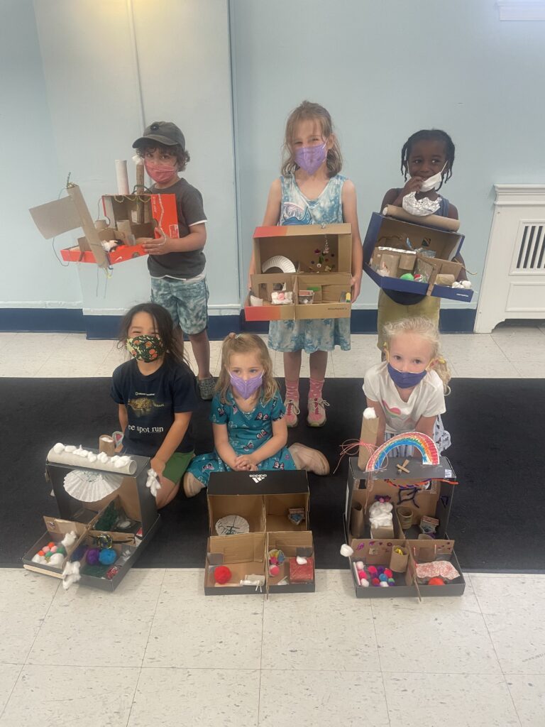 SpanishExploradoresMainLineParentPhiladelphiaFamilyBucksCountyParent_108166918_2022072212.22.50-768×1024