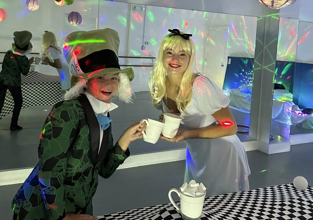 Alice.Hatter