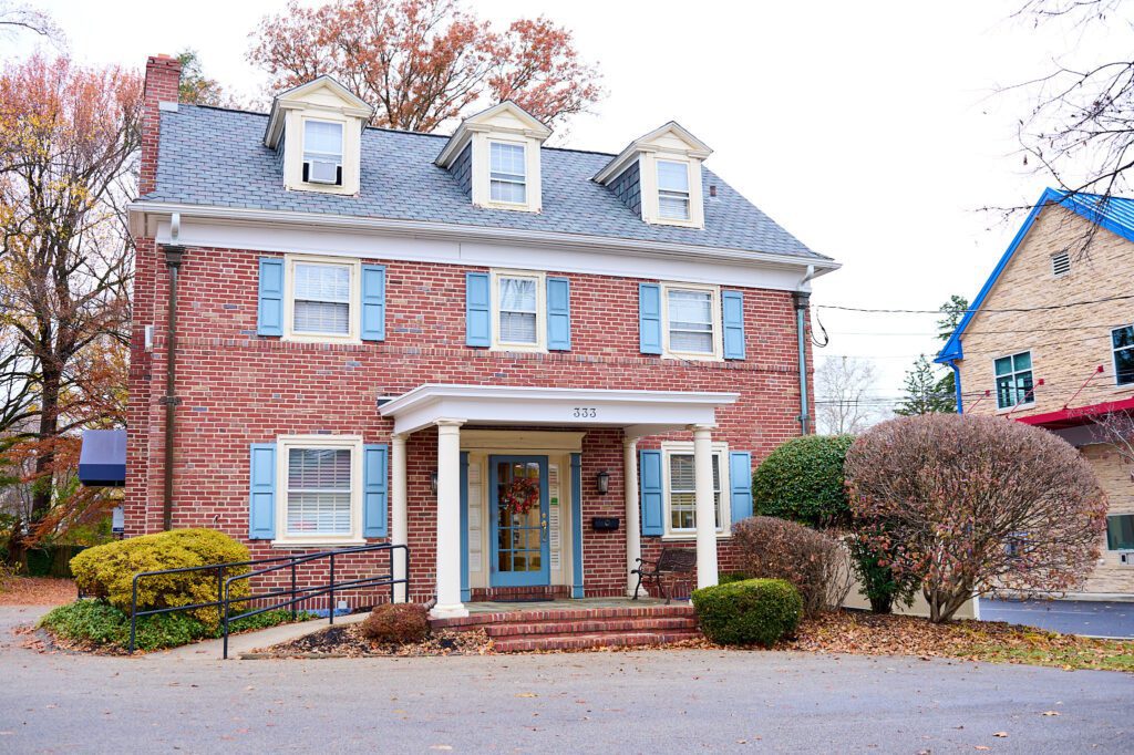 Exterior shot of the BY Orthodontics office building.