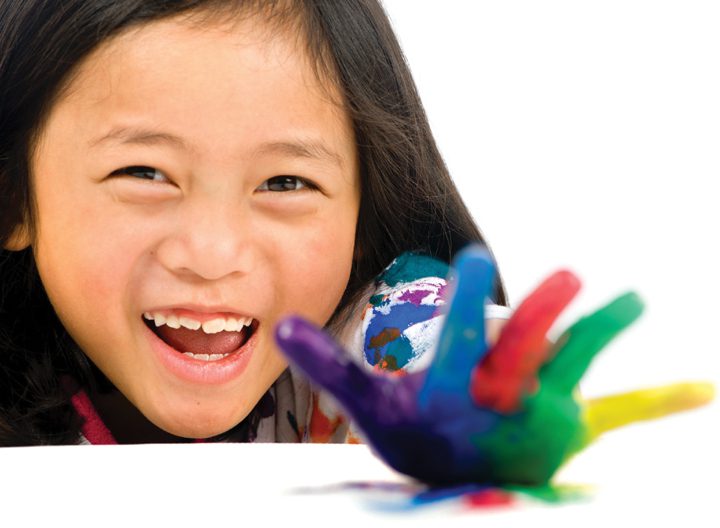 Children_Pictures_-_Girl_Hands_painted