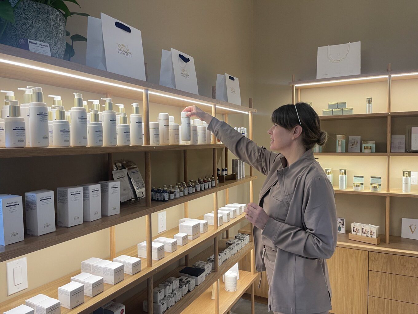 4914237849326830_160988892_ChrissyProduct