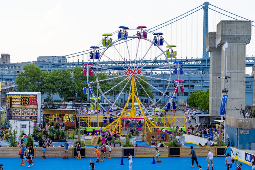 Independence Riverink rollerskating and ferris wheel