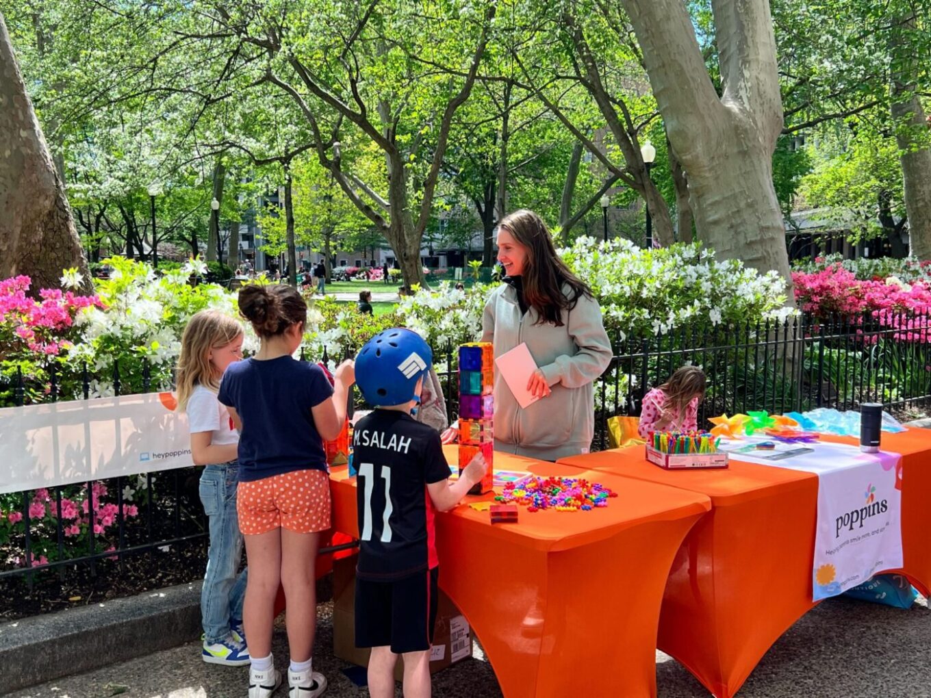 4914237849326830_160988891_Rittenhousesquarefair