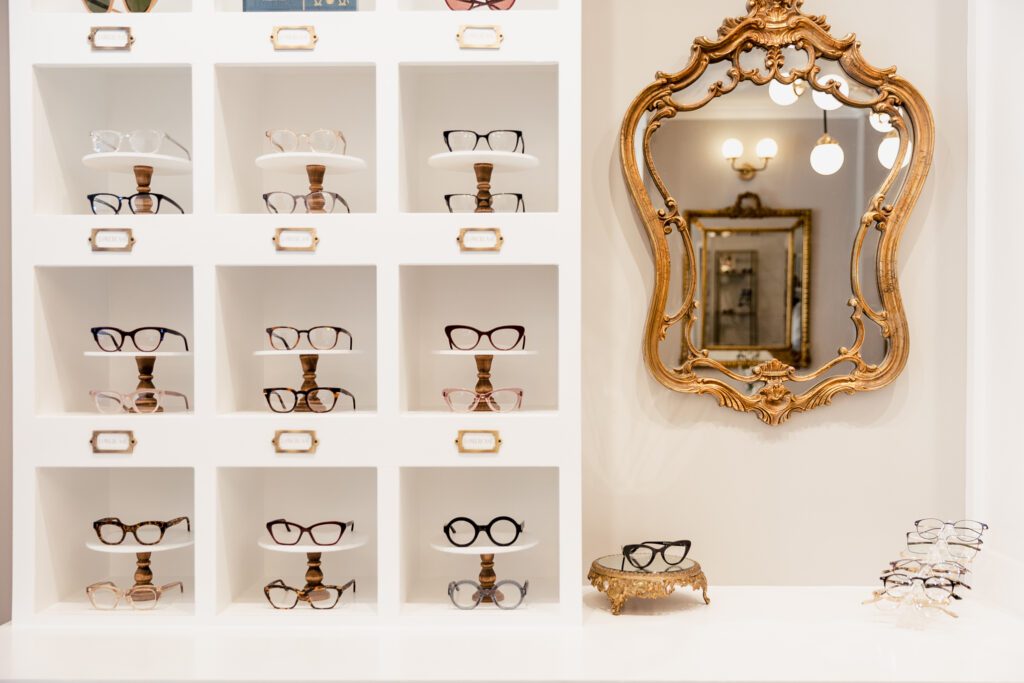 See La Vie Eyecare and Eyewear | 2025 LOVE Award Winner – Best Optometrist