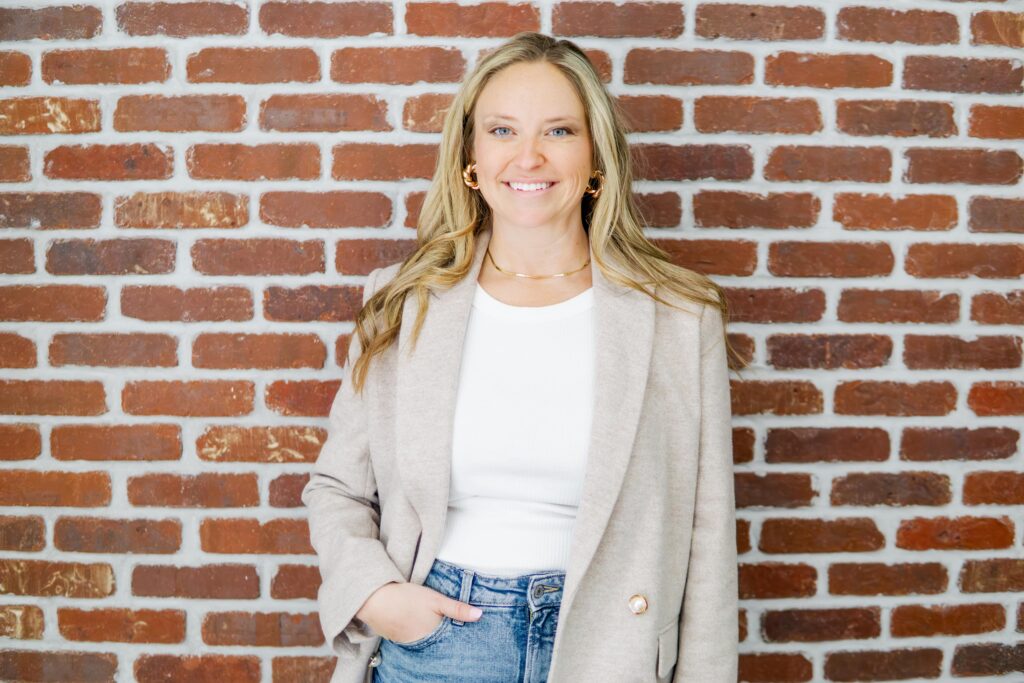 4914237849326830_160988892_Untitled112711min