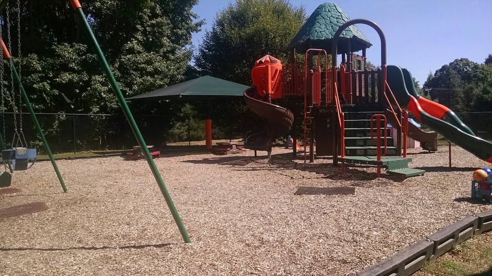 4914237849326830_160988892_playground