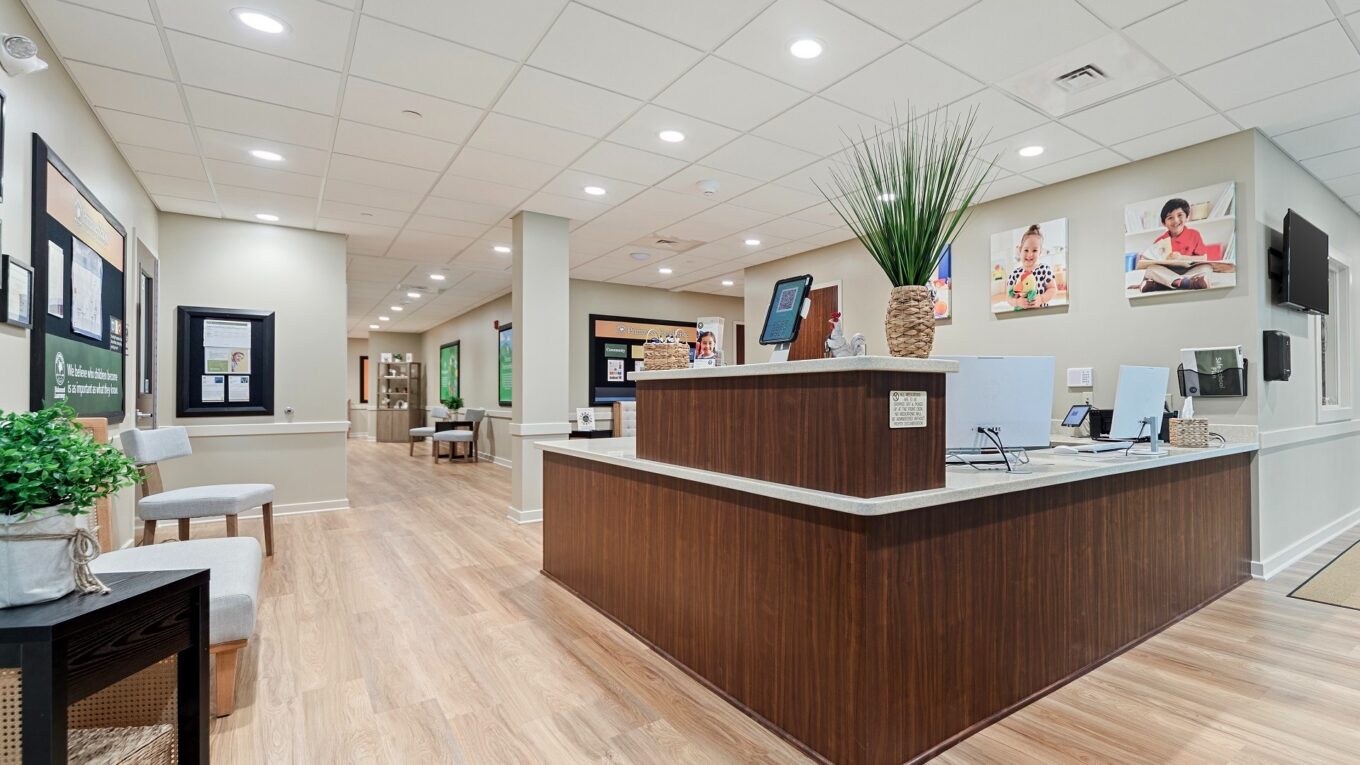 4914237849326830_161105775_lobbyyyy