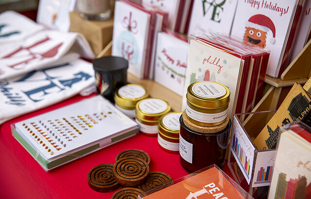 LOVE-Park-Xmas-Village