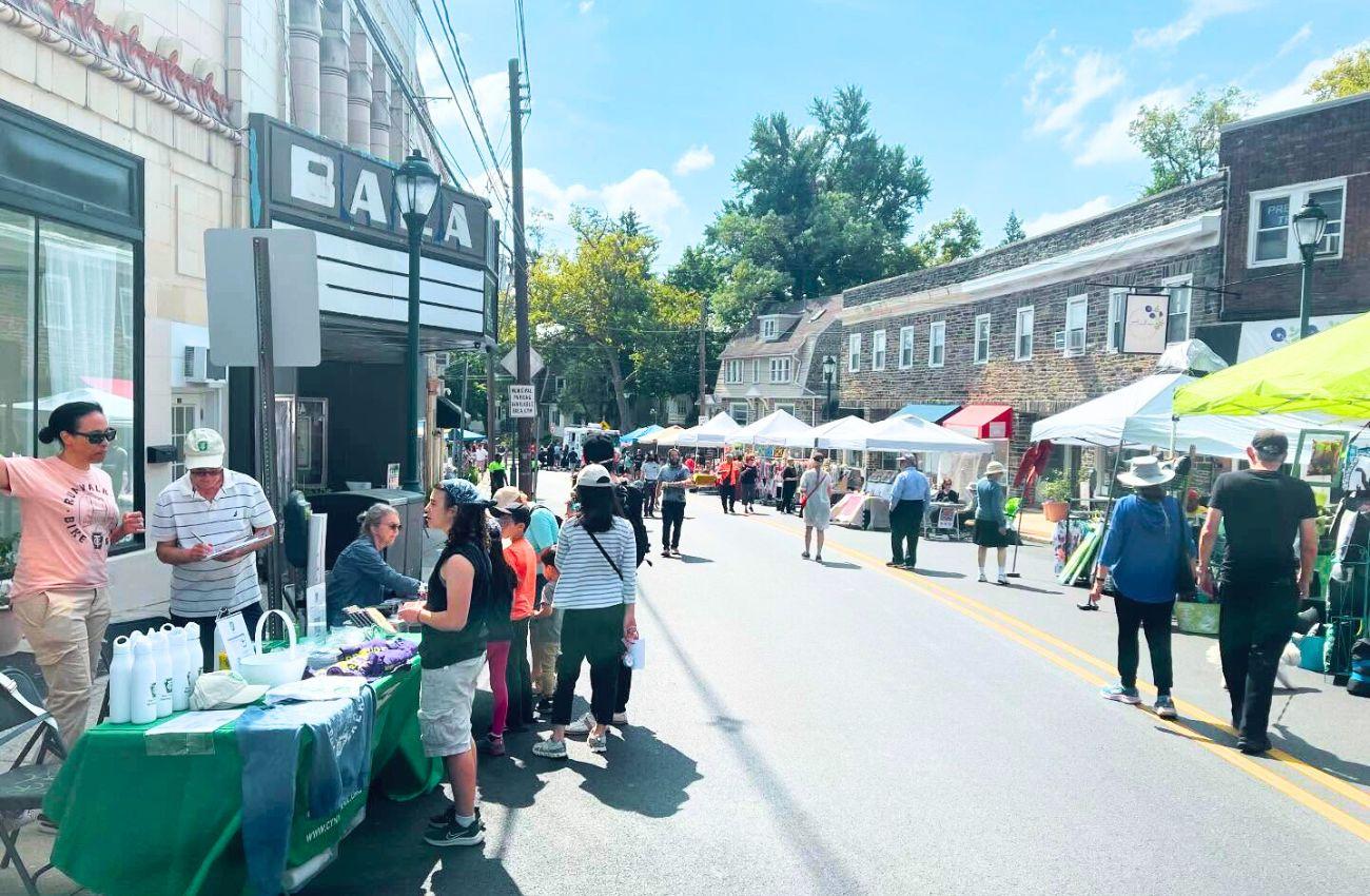 A street market on a sunny day in Bala Cynwyd, PA.