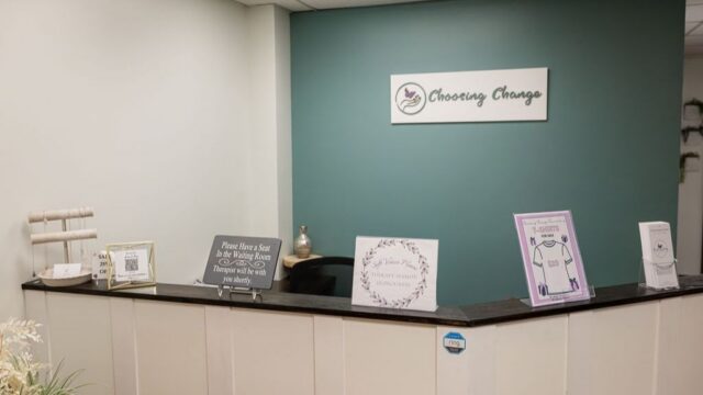choosing-change-office-desk