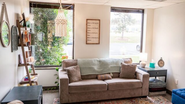 choosing-change-therapy-room